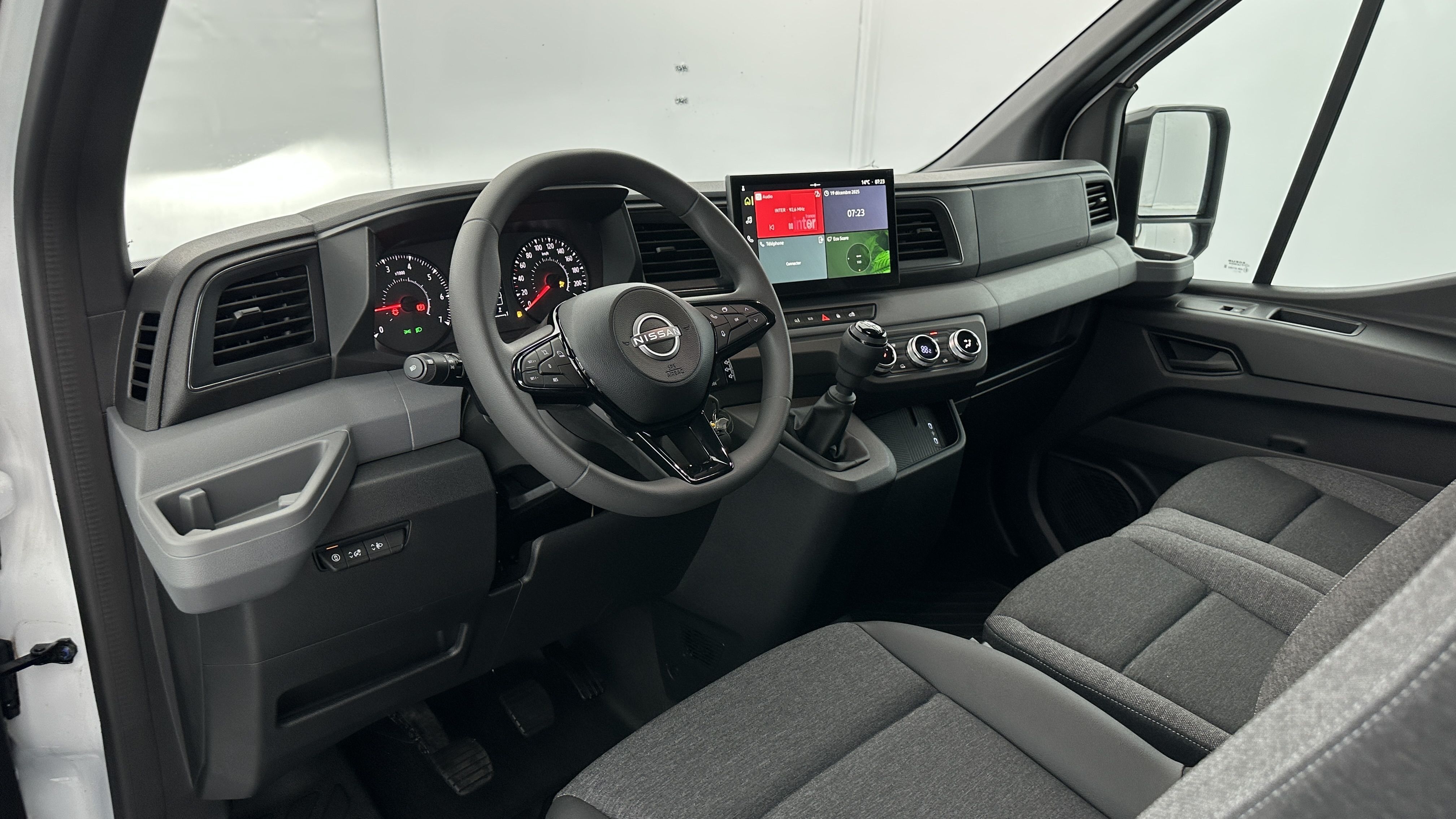 GLI00011235_p53 - NISSAN - INTERSTAR - 2025 - photo 6