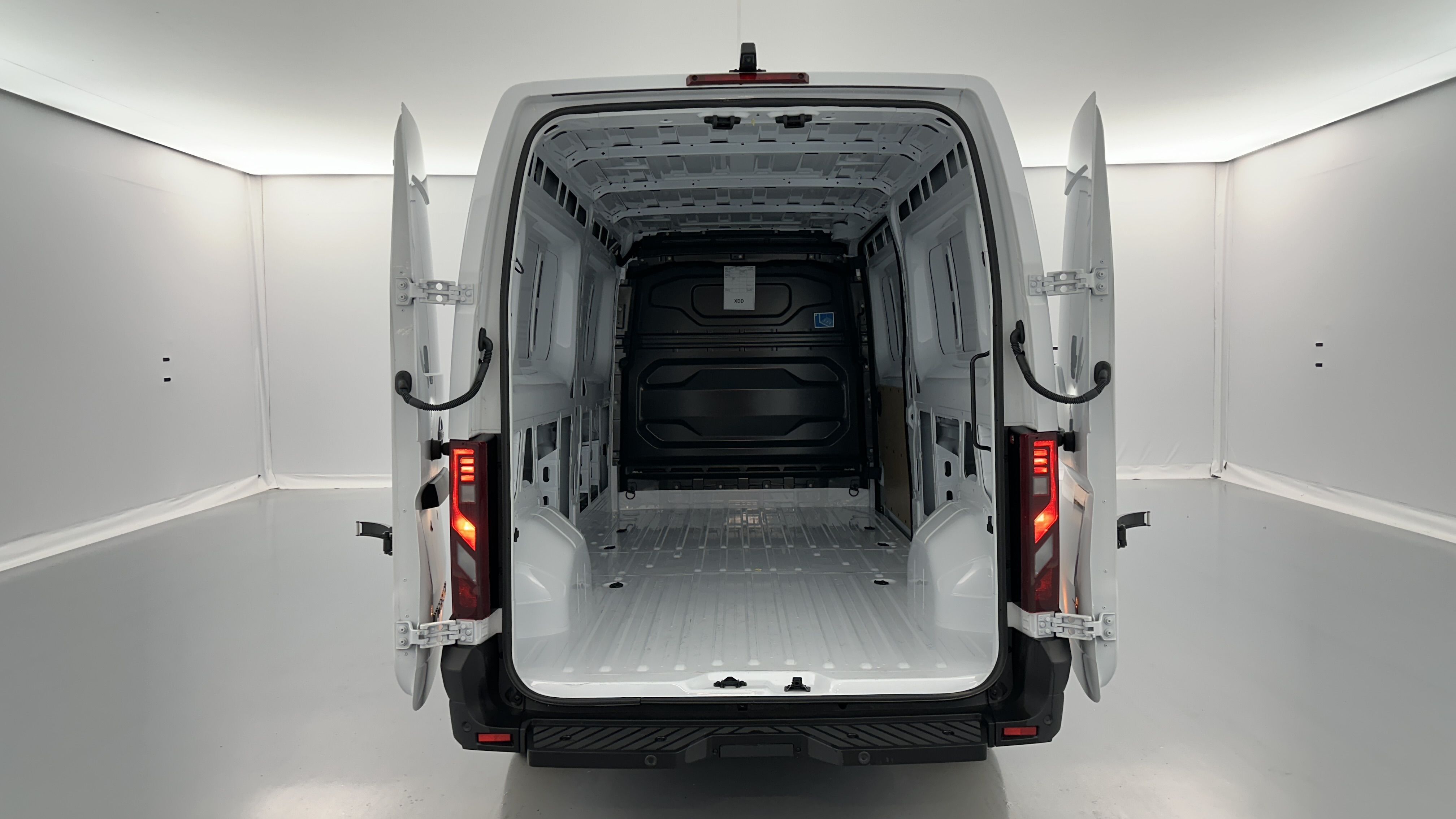 GLI00011235_p53 - NISSAN - INTERSTAR - 2025 - photo 9