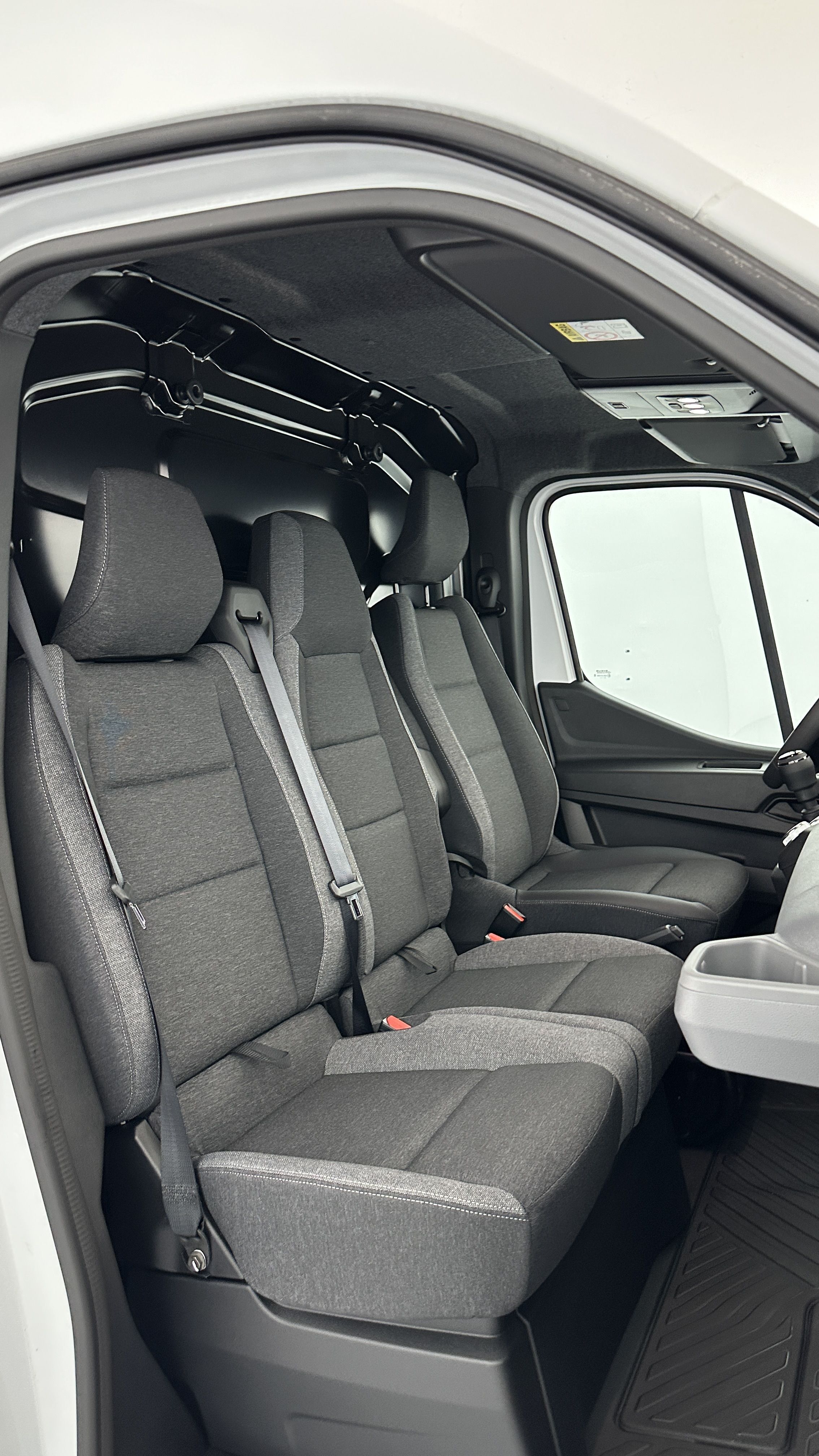 GLI00011235_p53 - NISSAN - INTERSTAR - 2025 - photo 12