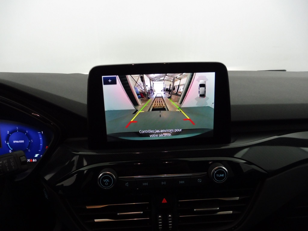 70374_p51 - FORD - KUGA - 2024 - photo 6