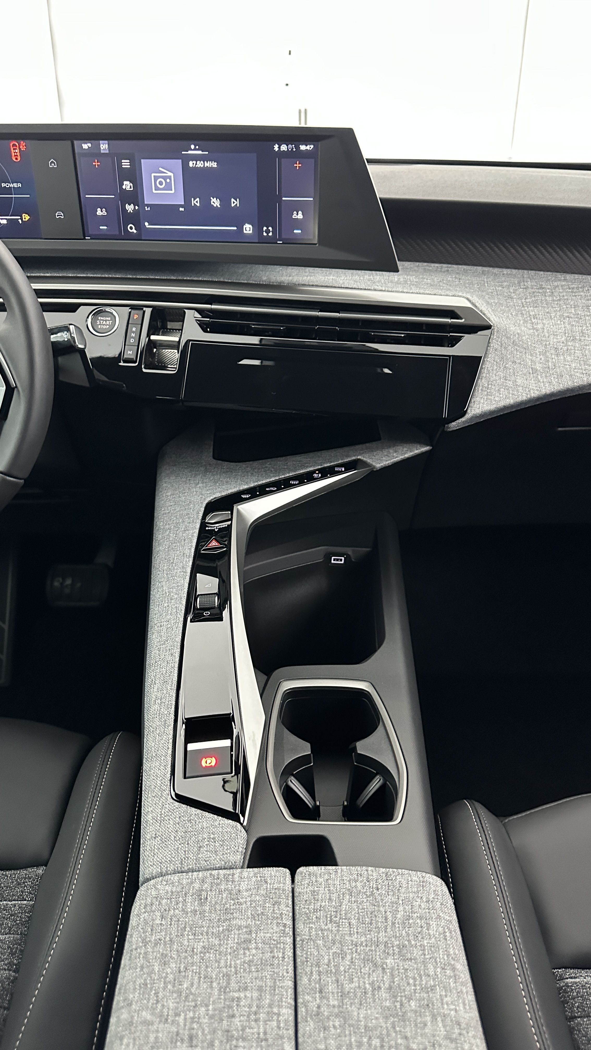 GLI00012577_p53 - PEUGEOT - 3008 - 2025 - photo 16