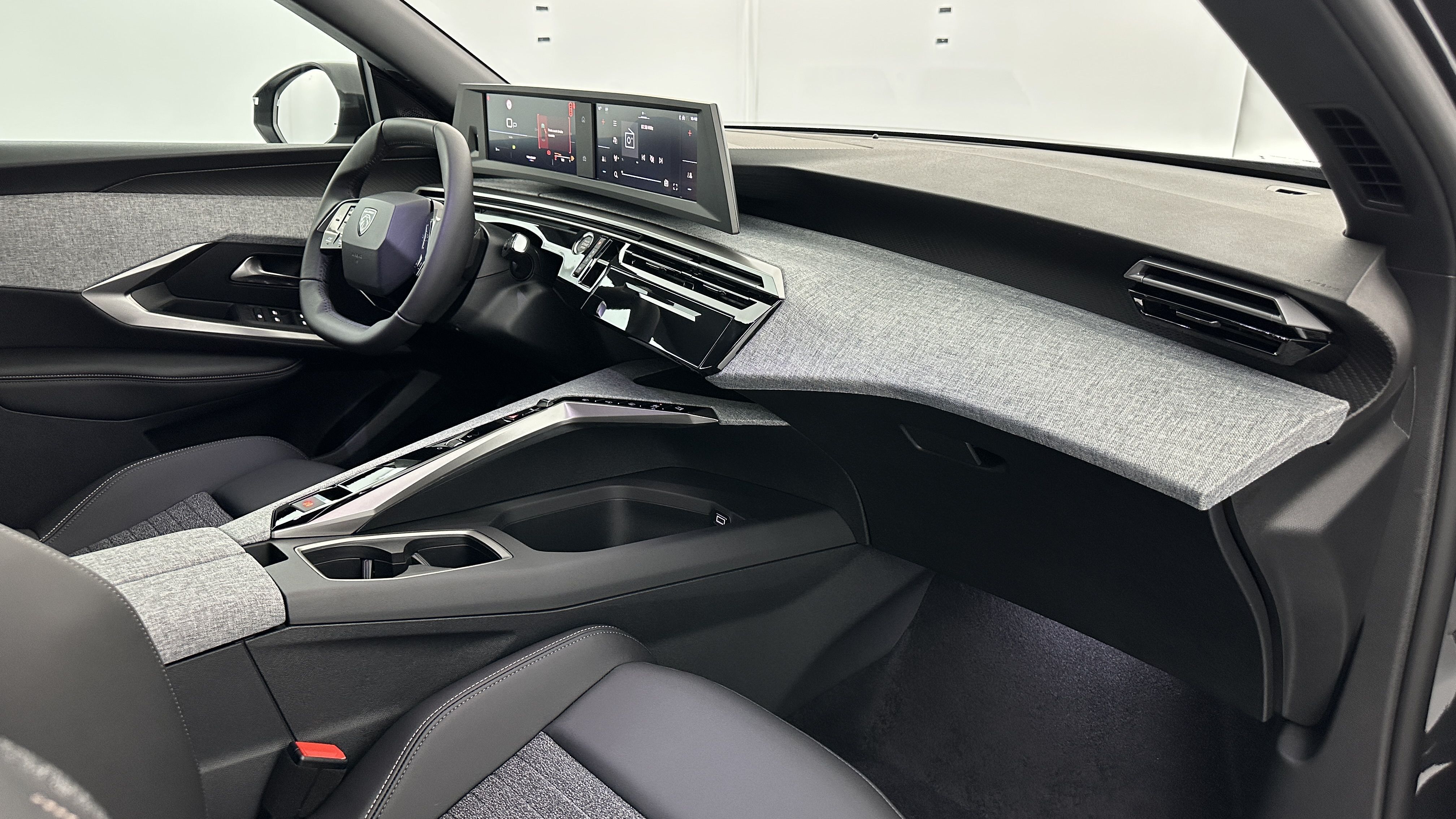 GLI00012575_p53 - PEUGEOT - 3008 - 2025 - photo 8