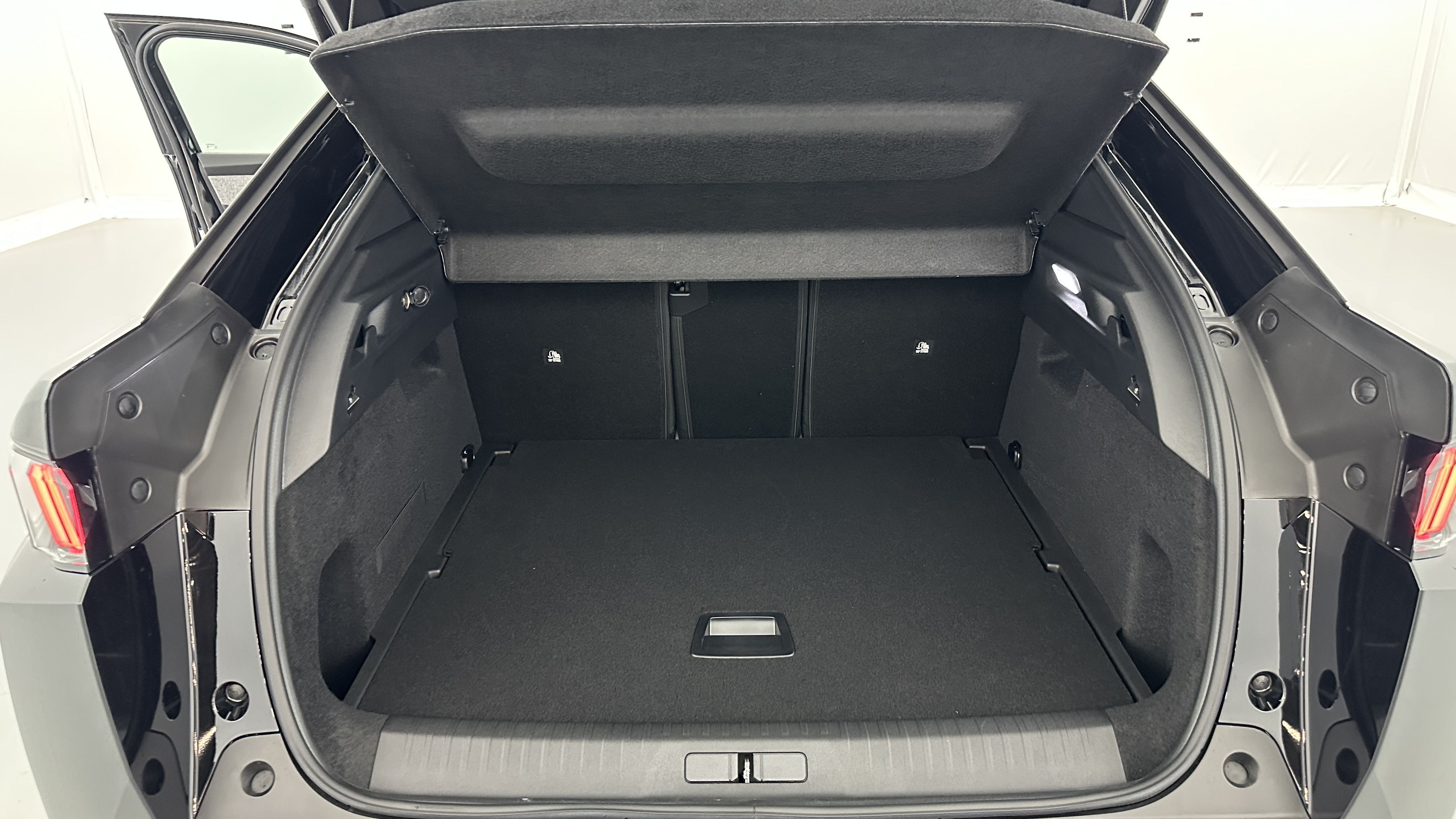 GLI00012564_p53 - PEUGEOT - 3008 - 2025 - photo 10