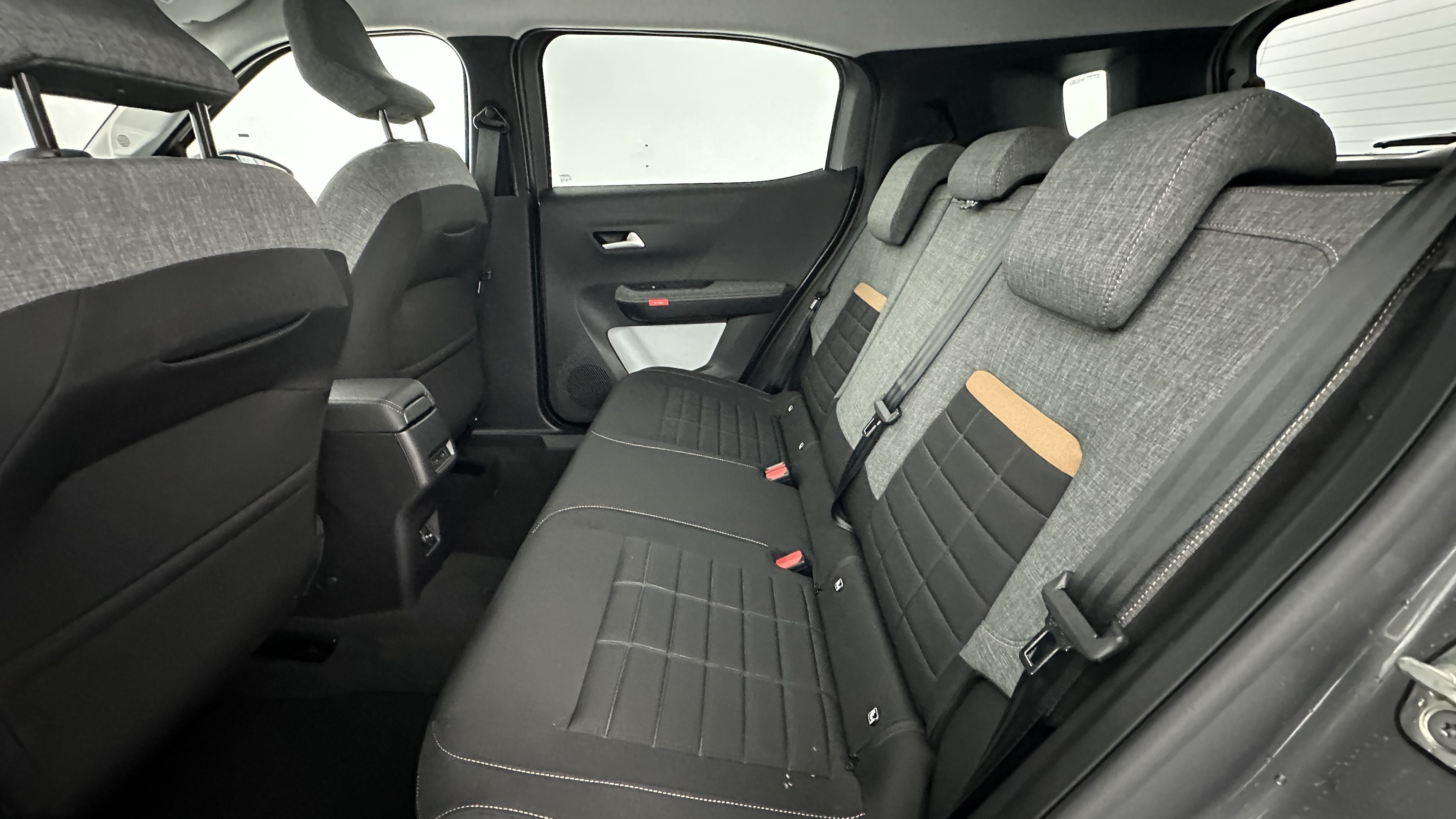 GLI00025765_p53 - CITROEN - C3 AIRCROSS - 2025 - photo 9