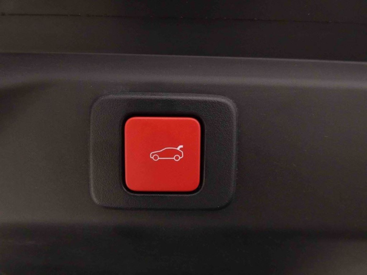 380360_p2 - PEUGEOT - 3008 - 2026 - photo 5