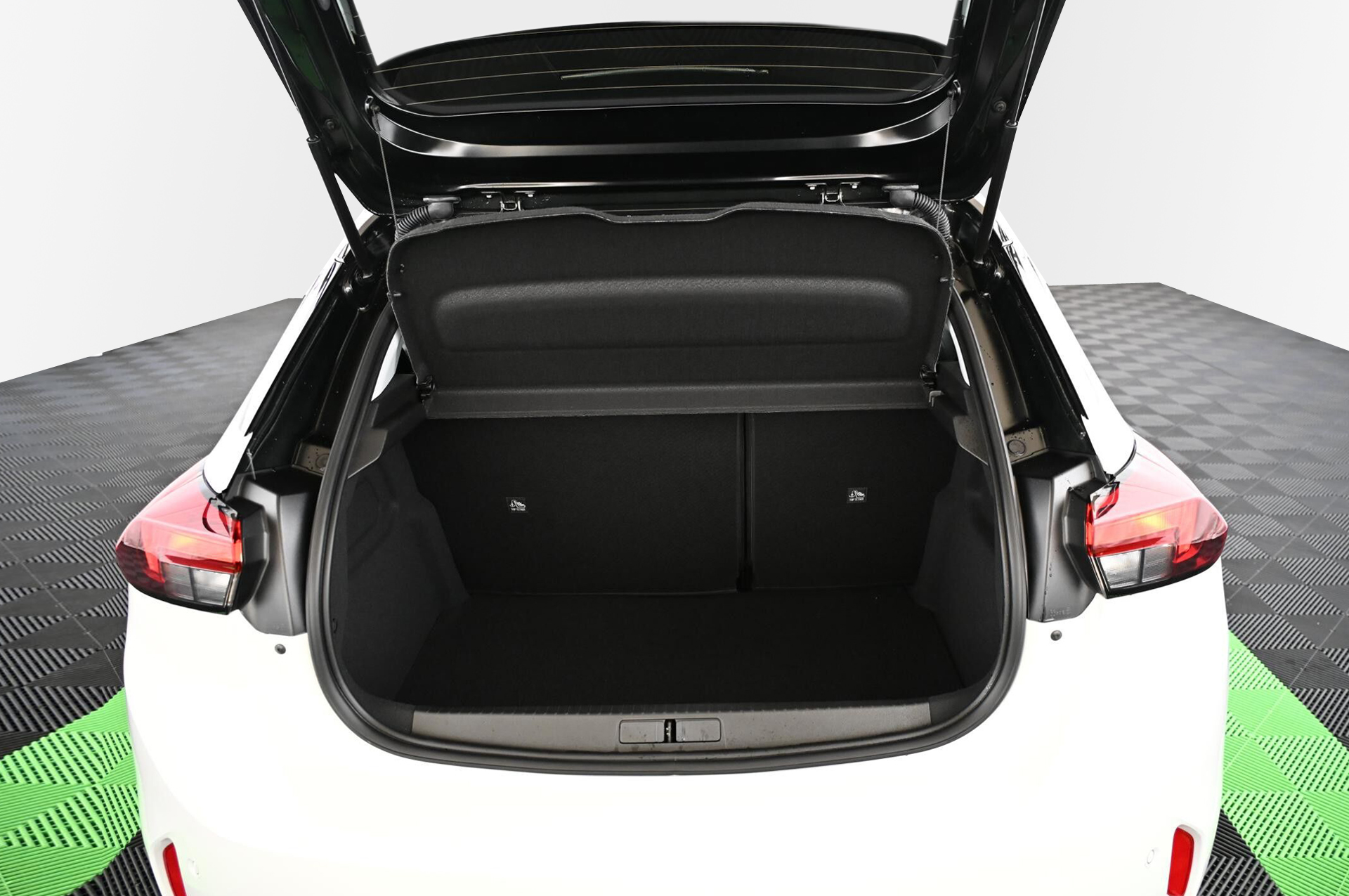 19077_p35 - OPEL - CORSA - 2023 - photo 35